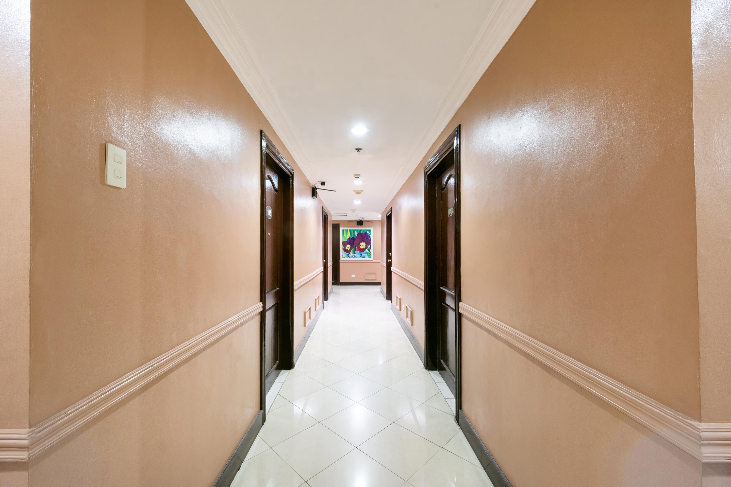 Hotel Oyo 115 Northridge Mansions Ciudad Quezon Exterior foto